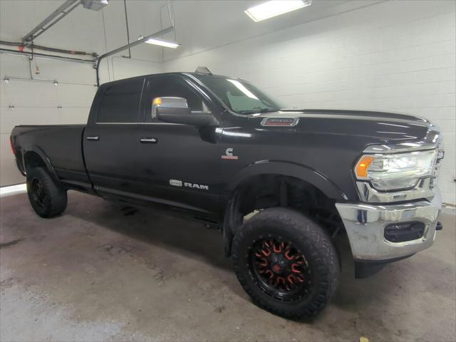 2019 RAM 3500 Longhorn Crew Cab 4x4 8 Box