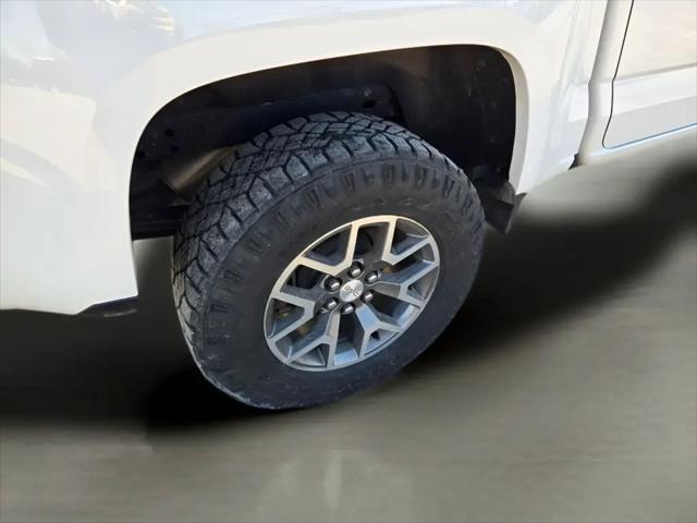 2022 GMC Canyon 4WD Crew Cab Short Box AT4 - Leather