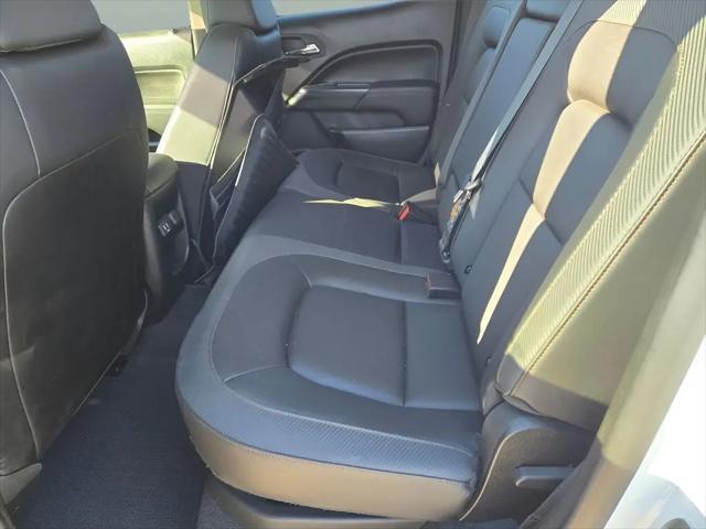 2022 GMC Canyon 4WD Crew Cab Short Box AT4 - Leather