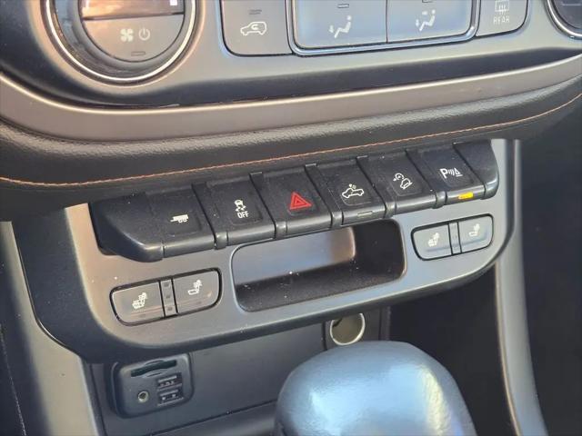 2022 GMC Canyon 4WD Crew Cab Short Box AT4 - Leather