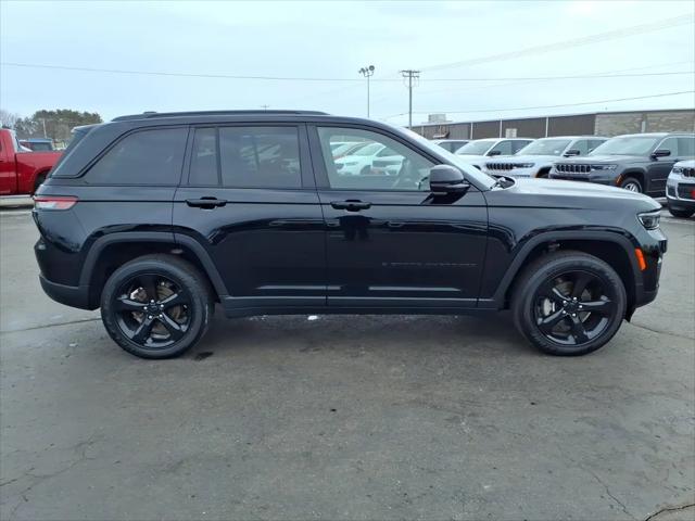 2023 Jeep Grand Cherokee Altitude 4x4