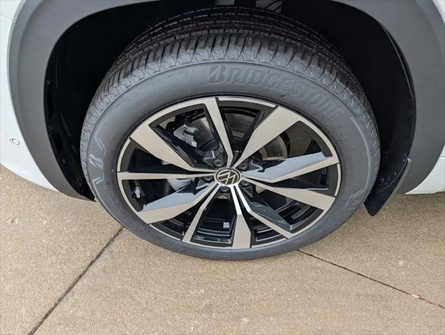2026 Volkswagen Atlas Cross Sport SEL Premium R-Line
