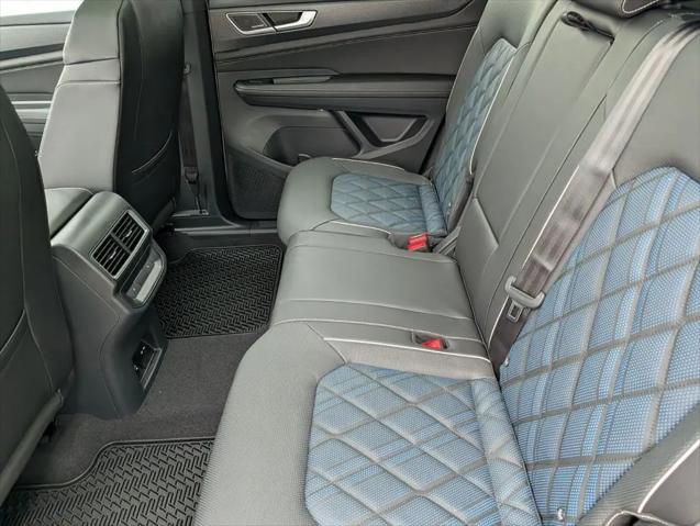 2026 Volkswagen Atlas Cross Sport SEL Premium R-Line