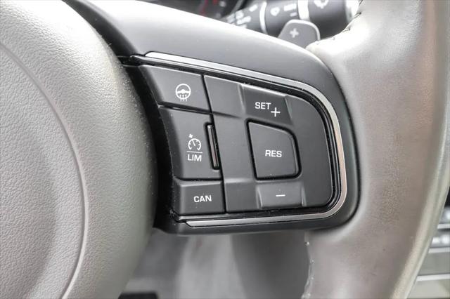 2018 Jaguar XE 25t Premium