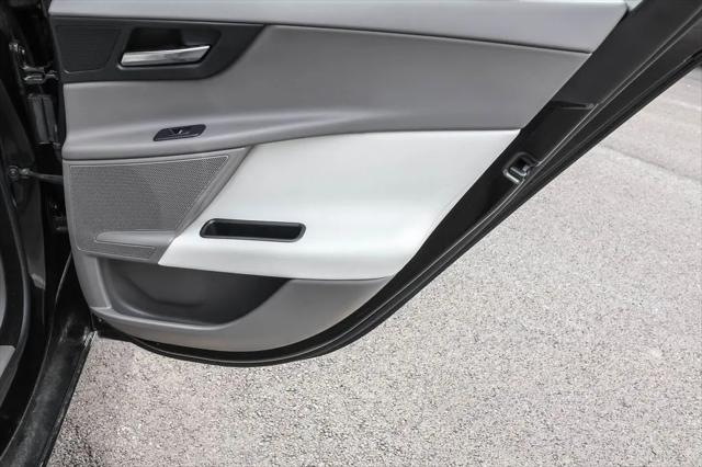 2018 Jaguar XE 25t Premium