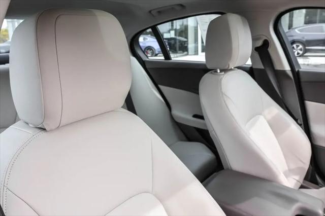 2018 Jaguar XE 25t Premium