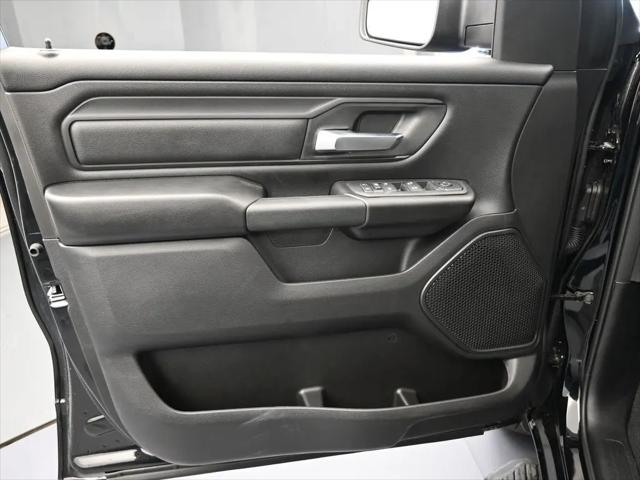 2026 Ram 1500 Express Crew Cab 4x4 5'7" Box