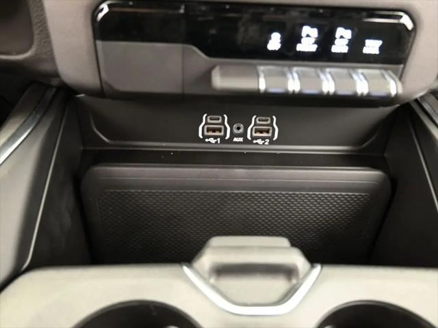 2026 Ram 1500 Express Crew Cab 4x4 5'7" Box