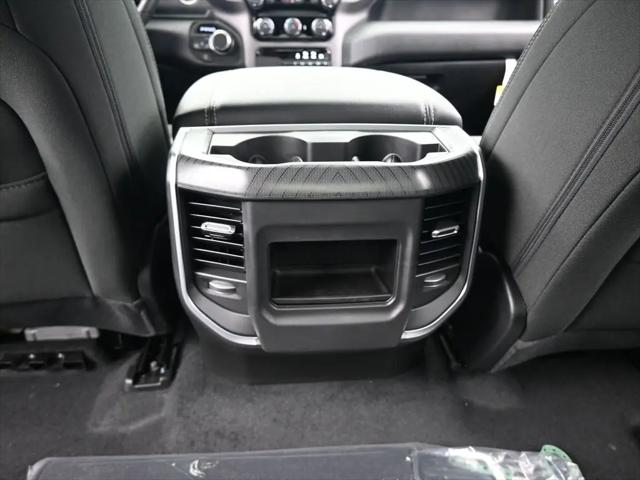 2026 Ram 1500 Express Crew Cab 4x4 5'7" Box