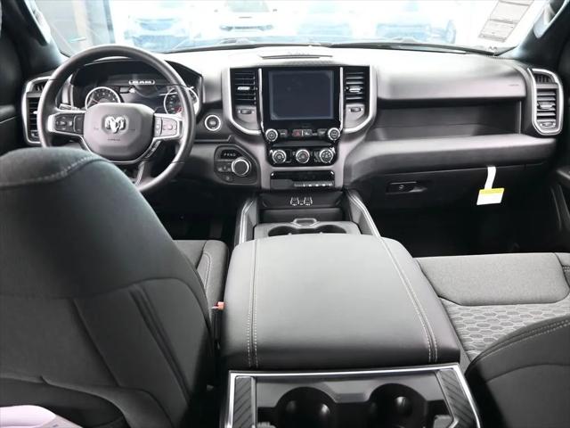 2026 Ram 1500 Express Crew Cab 4x4 5'7" Box