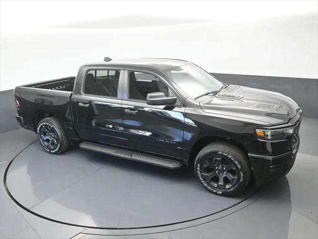 2026 Ram 1500 Express Crew Cab 4x4 5'7" Box