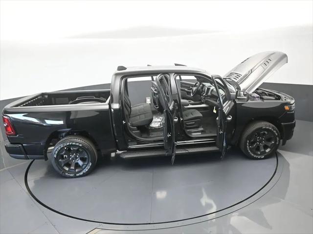 2026 Ram 1500 Express Crew Cab 4x4 5'7" Box