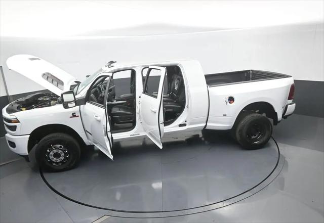 2026 Ram 3500 Laramie Mega Cab 4x4 64 Box