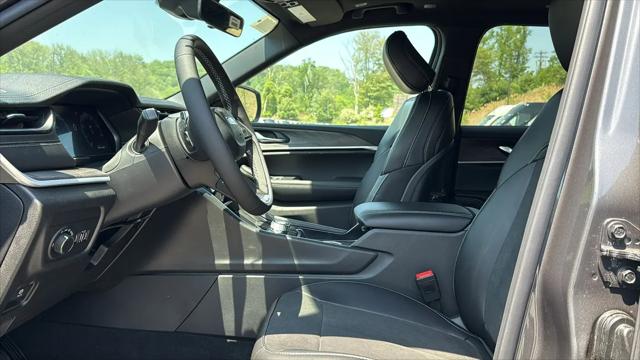 2026 Jeep Grand Cherokee L Altitude 4x4
