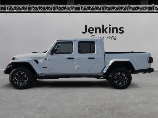 2026 Jeep Gladiator GLADIATOR SAHARA 4X4