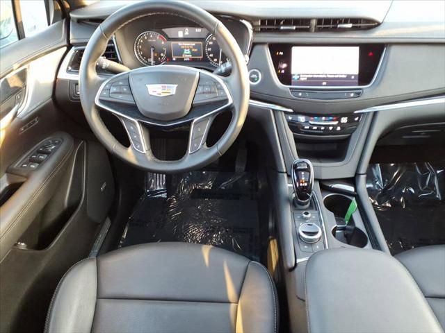 2025 Cadillac XT5 FWD Premium Luxury