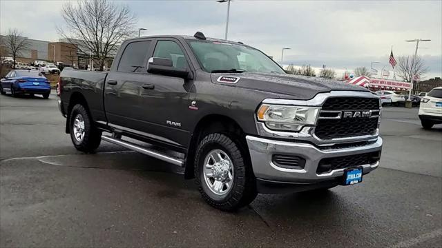 2020 RAM 3500 Tradesman Crew Cab 4x4 64 Box