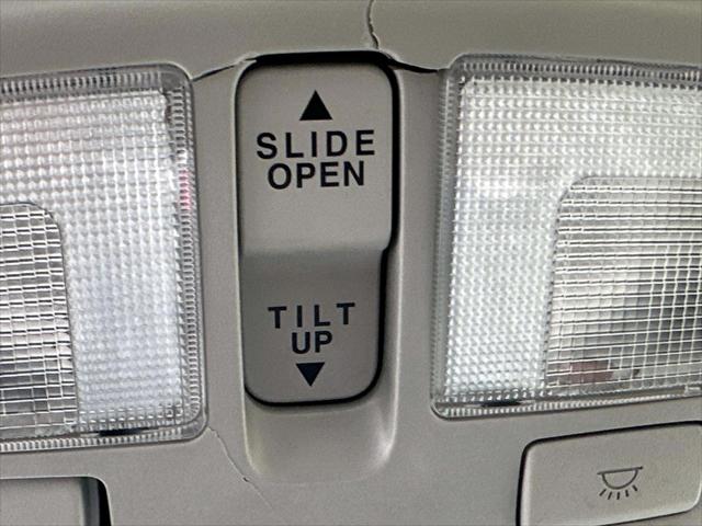 2009 Hyundai Sonata Limited [26]