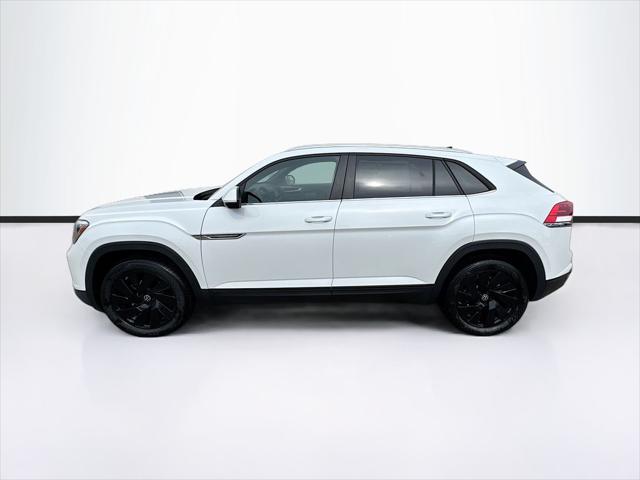 2026 Volkswagen Atlas Cross Sport SE with Technology