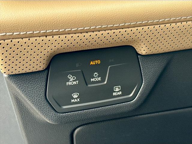 2026 Volkswagen Atlas Cross Sport SE with Technology