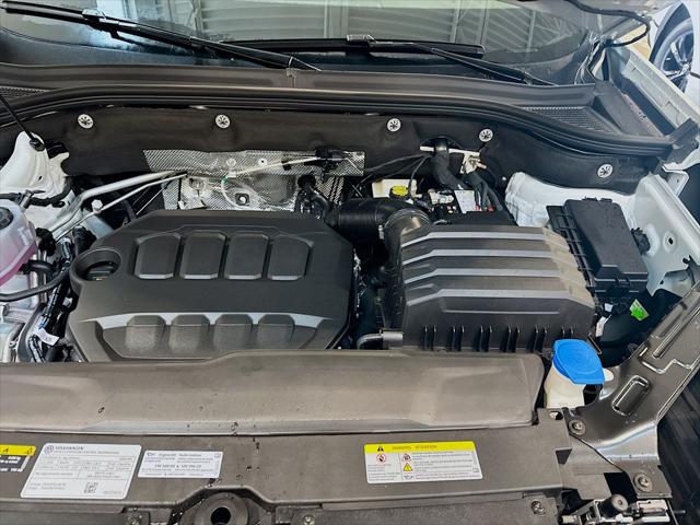 2026 Volkswagen Atlas Cross Sport SE with Technology