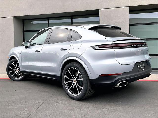 2026 Porsche Cayenne E-Hybrid Unknown