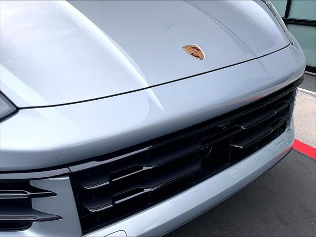 2026 Porsche Cayenne E-Hybrid Unknown
