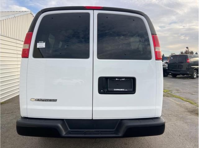 2017 Chevrolet Express LS