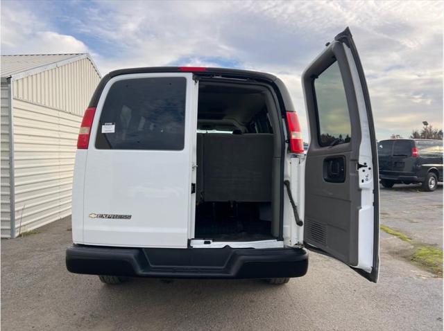 2017 Chevrolet Express LS