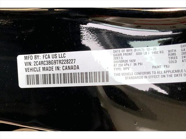 2026 Chrysler Pacifica Select AWD
