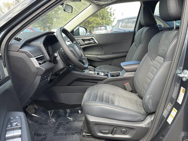 2025 Mitsubishi Outlander PHEV SE S-AWC