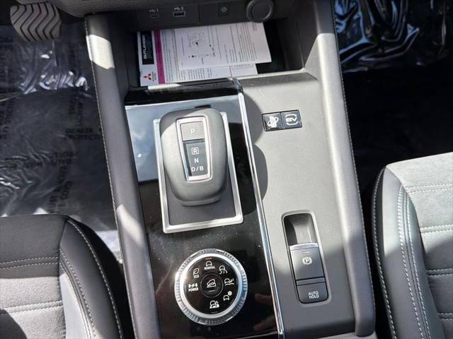 2025 Mitsubishi Outlander PHEV SE S-AWC