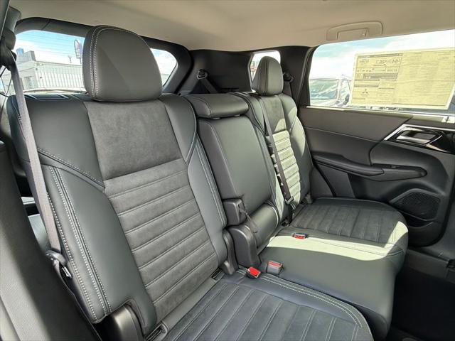 2025 Mitsubishi Outlander PHEV SE S-AWC