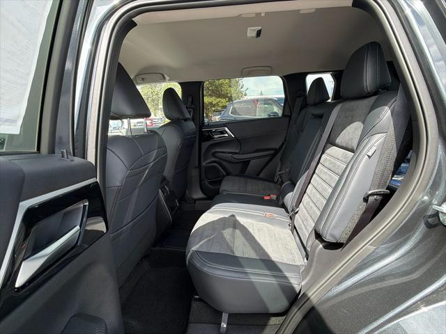 2025 Mitsubishi Outlander PHEV SE S-AWC