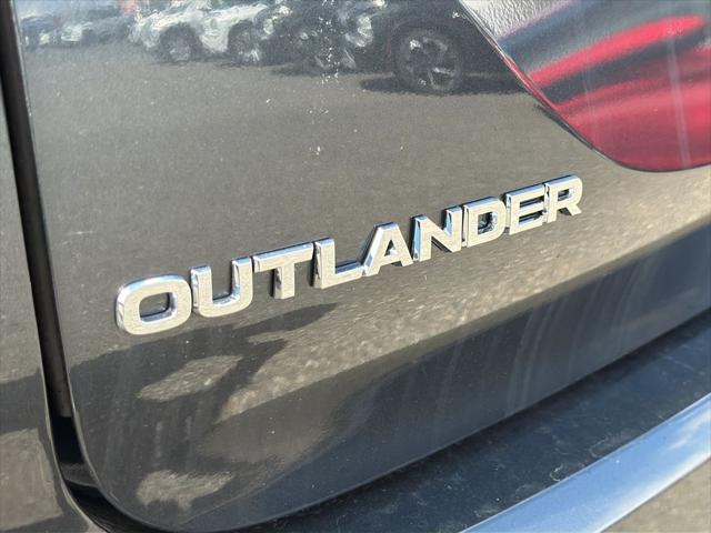 2025 Mitsubishi Outlander PHEV SE S-AWC