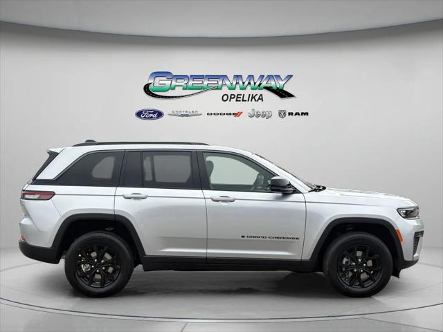 2026 Jeep Grand Cherokee GRAND CHEROKEE LAREDO ALTITUDE 4X4