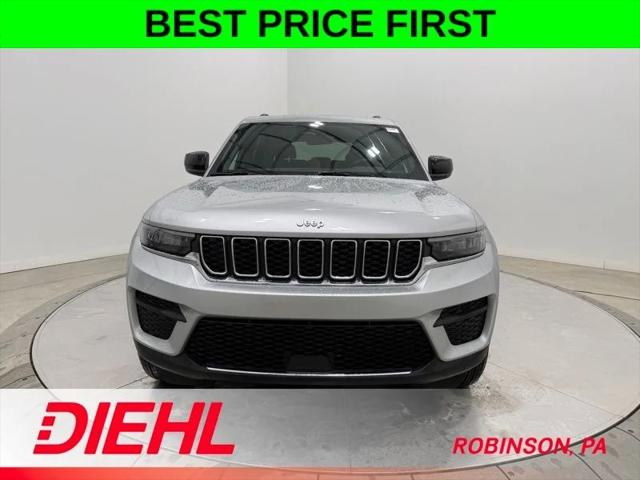 2026 Jeep Grand Cherokee GRAND CHEROKEE LAREDO 4X4 2026 Jeep Grand Cherokee GRAND CHEROKEE LAREDO 4X4