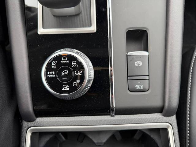 2025 Mitsubishi Outlander PHEV SE S-AWC