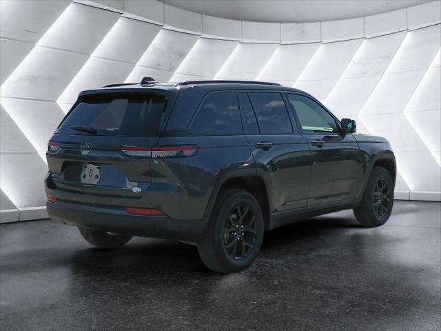 2026 Jeep Grand Cherokee Altitude 4x4