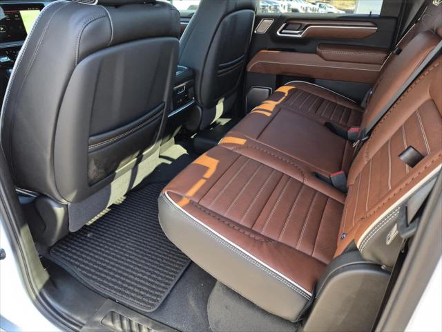 2026 GMC Sierra 2500HD Crew Cab, Standard Bed, Denali Ultimate, 4WD