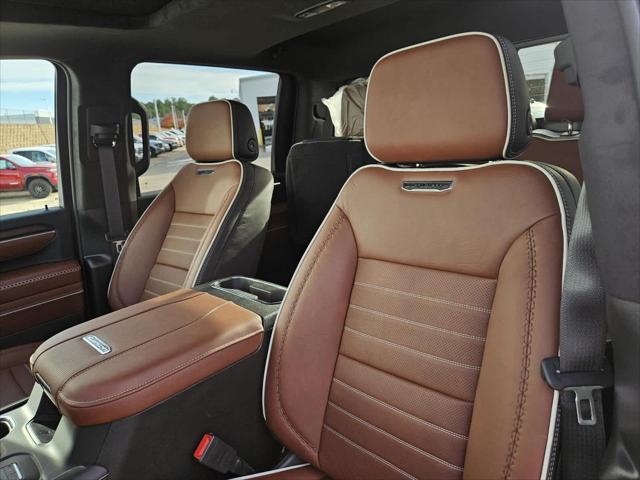 2026 GMC Sierra 2500HD Crew Cab, Standard Bed, Denali Ultimate, 4WD
