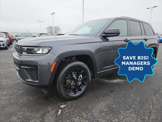 2026 Jeep Grand Cherokee GRAND CHEROKEE LAREDO ALTITUDE 4X4 2026 Jeep Grand Cherokee GRAND CHEROKEE LAREDO ALTITUDE 4X4
