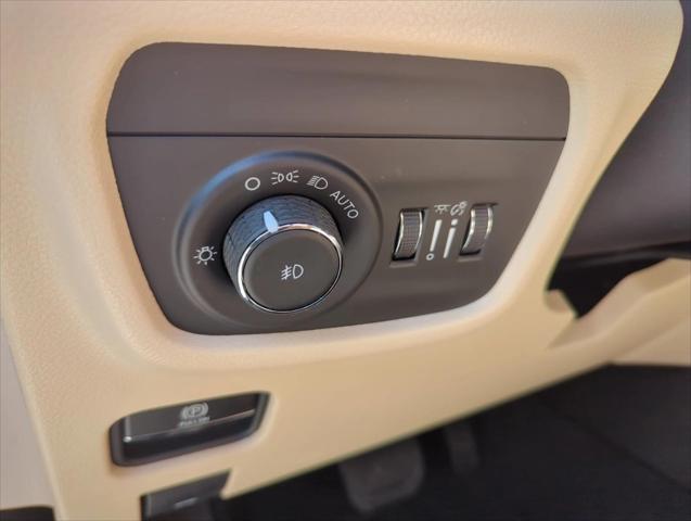 2026 Jeep Grand Cherokee Limited 4x2