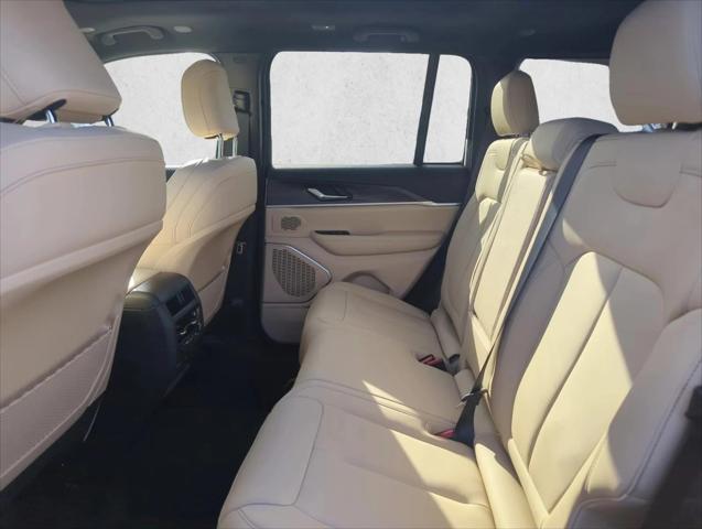 2026 Jeep Grand Cherokee Limited 4x2