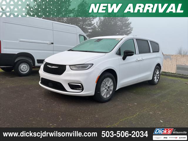 2026 Chrysler Pacifica PACIFICA SELECT AWD