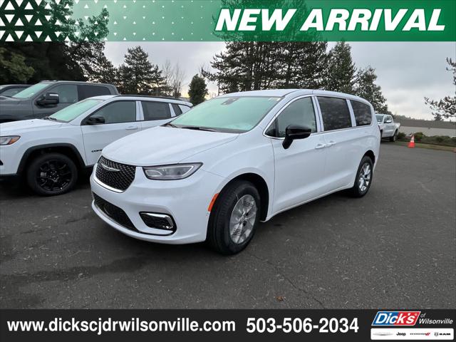 2026 Chrysler Pacifica PACIFICA SELECT AWD