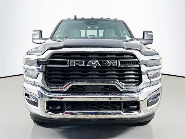 2026 RAM 2500 RAM 2500 TRADESMAN CREW CAB 4X4 64 BOX