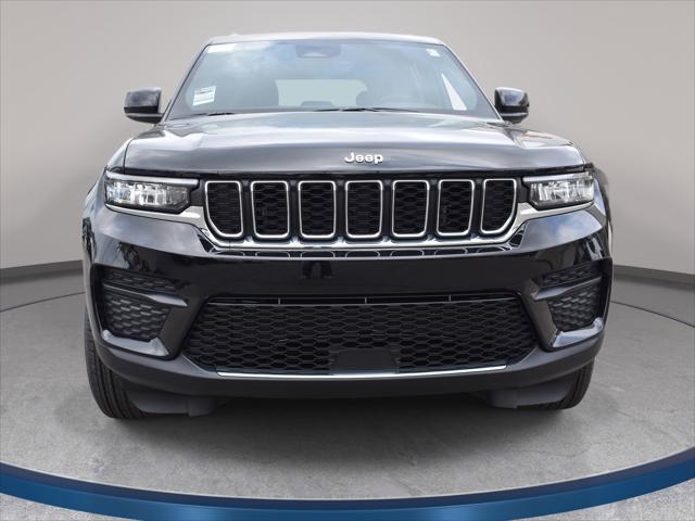2026 Jeep Grand Cherokee GRAND CHEROKEE LAREDO X 4X2