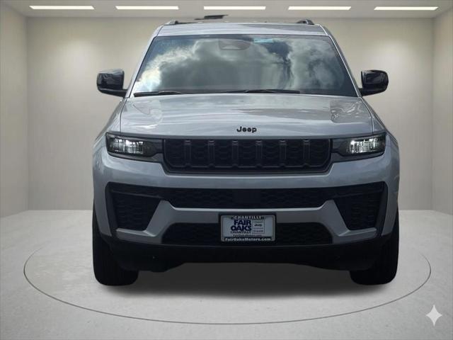 2026 Jeep Grand Cherokee GRAND CHEROKEE LAREDO ALTITUDE 4X4 2026 Jeep Grand Cherokee GRAND CHEROKEE LAREDO ALTITUDE 4X4