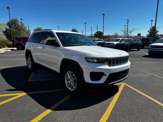 2026 Jeep Grand Cherokee GRAND CHEROKEE LAREDO X 4X4